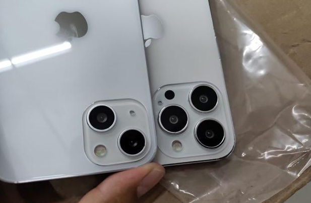 无极苹果手机维修分享iPhone 13‌机模长什么样 