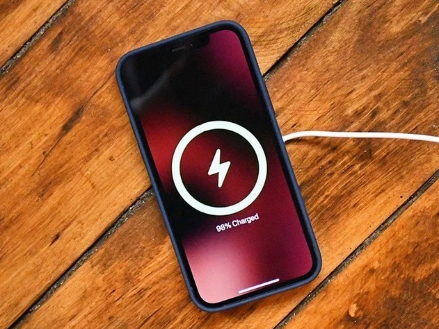 无极苹果手机维修分享iPhone 12可以随便充电吗 